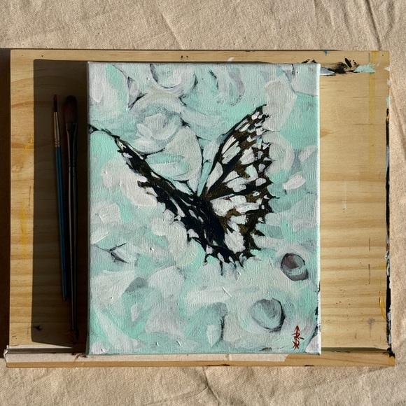 BUTTERFLY IN FLIGHT Artwork, Original Painting 8x10” on stretched canvas - Picture 5 of 14